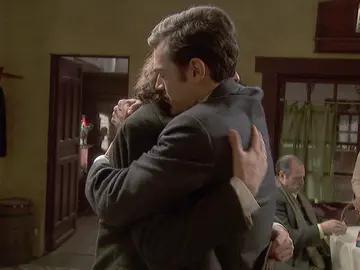 La emotiva reconciliación entre Isaac y Matías La emotiva reconciliación entre Isaac y Matías