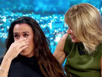 Eva González y Susanna Griso dan la gran noticia a Lorena Fernández en 'Espejo Público', la lotera que sueña con ser cantante Eva González y Susanna Griso dan la gran noticia a Lorena Fernández en 'Espejo Público', la lotera que sueña con ser cantante