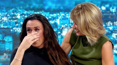 Eva González y Susanna Griso dan la gran noticia a Lorena Fernández en 'Espejo Público', la lotera que sueña con ser cantante