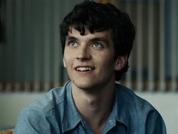 Fionn Whitehead en 'Black Mirror: Bandersnatch' Fionn Whitehead en 'Black Mirror: Bandersnatch'