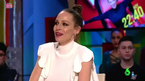 Eva González cuenta los secretos de 'La Voz': "Antonio Orozco está dispuesto a todo incluso a casarse con una concursante" LA PRESENTADORA DE 'LA VOZ' VISITA ZAPEANDO