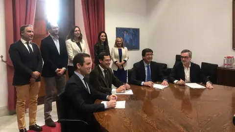 Reunión de PP y Ciudadanos Reunión de PP y Ciudadanos