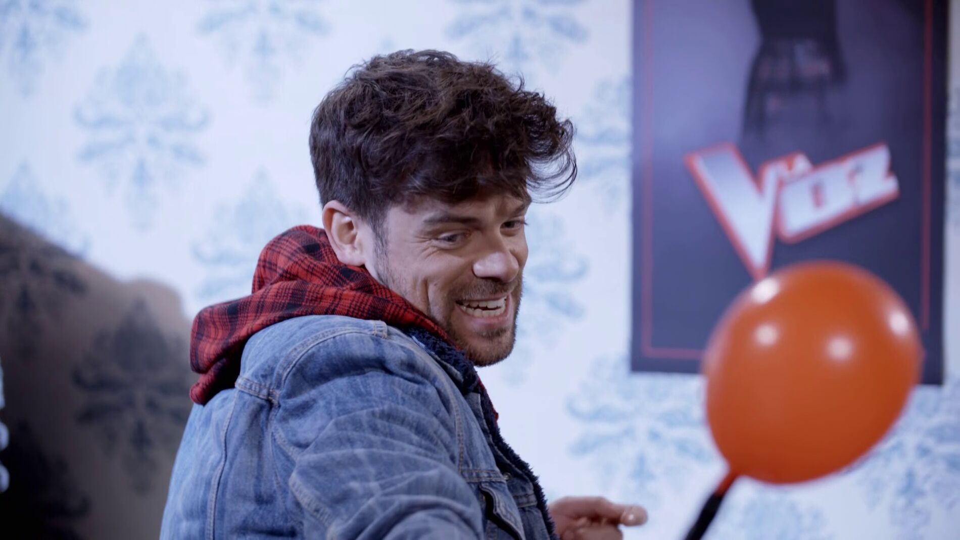V&Iacute;DEO: El reto de 'La palabra caliente' hace sufrir a Ricky Merino y Xuso Jones