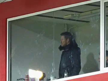 Simeone, en la grada de Montilivi Simeone, en la grada de Montilivi