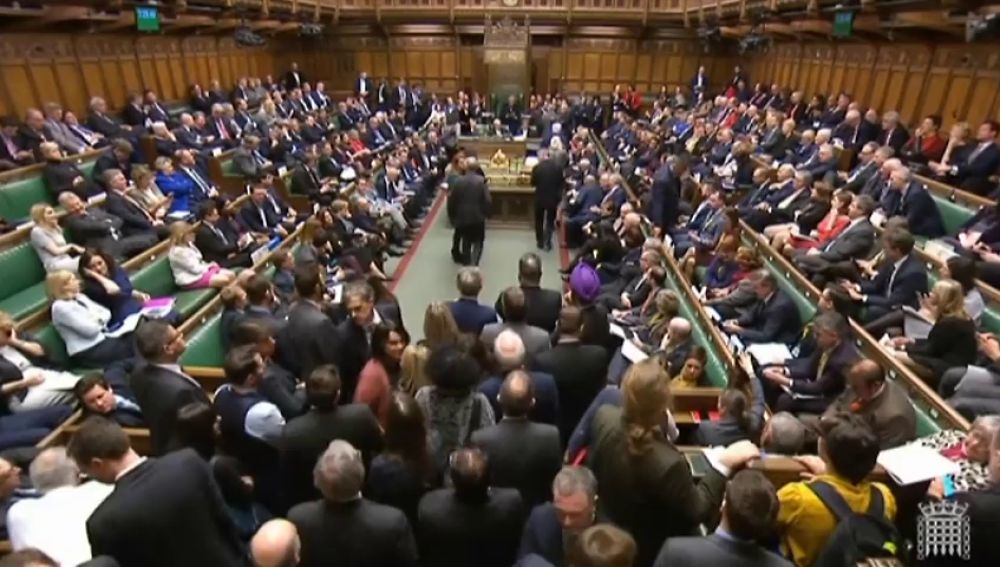 El Parlamento británico obliga al Gobierno a presentar un plan B del Brexit en 3 días