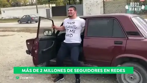 Los bestiales entrenamientos de Ashab Tamaev, el 'Hulk ruso' que tiene 54 centímetros de cuelo Los bestiales entrenamientos de Ashab Tamaev, el 'Hulk ruso' que tiene 54 centímetros de cuelo