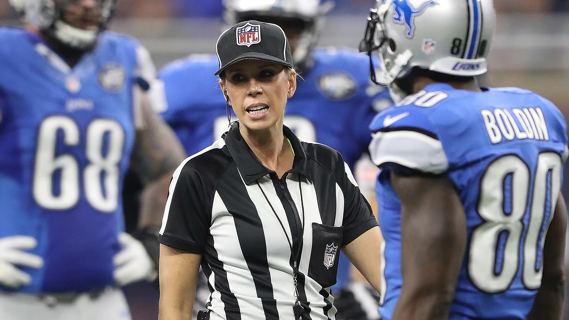 Sarah Thomas, en un partido de la NFL Sarah Thomas, en un partido de la NFL