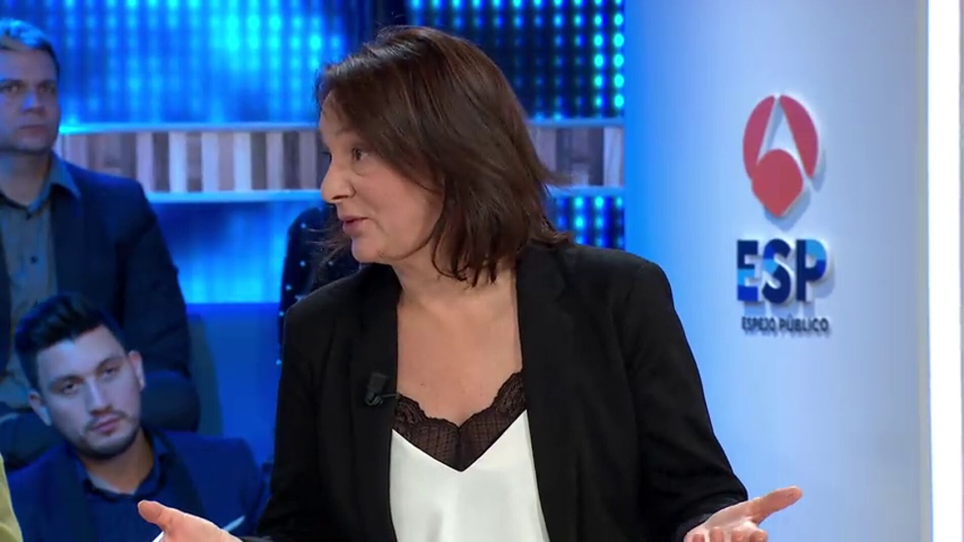 Carolina Bescansa: "No est&aacute; en manos de Podemos semejante cosa"