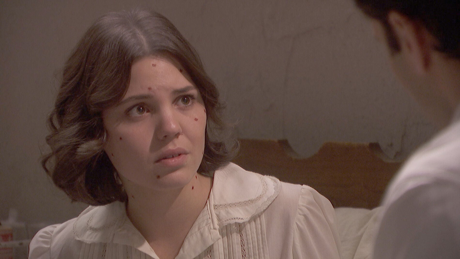 La posible y grave enfermedad de Camelia preocupa a Marcela 