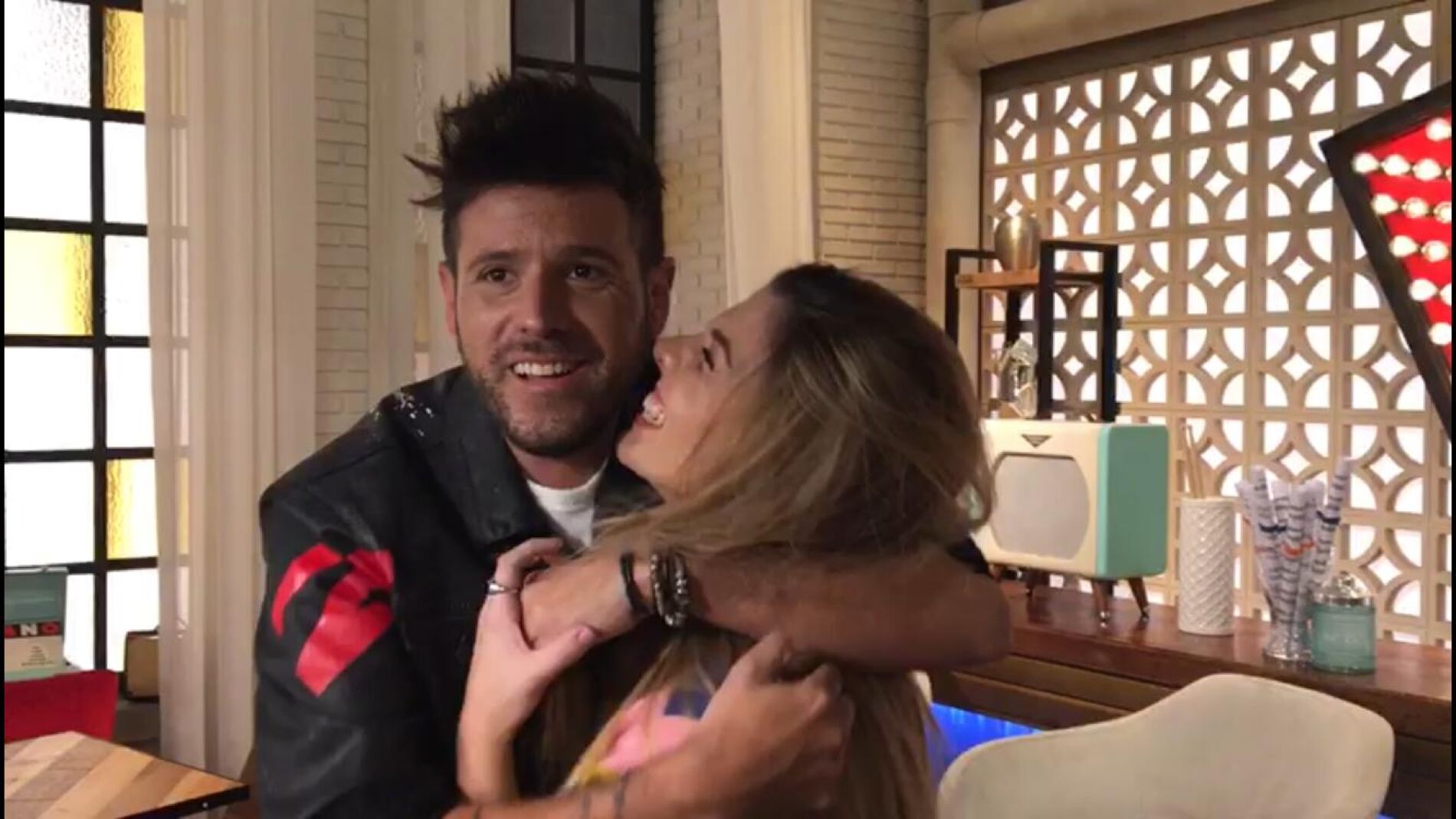 Pablo L&oacute;pez y Miriam Rodr&iacute;guez 'La Voz'