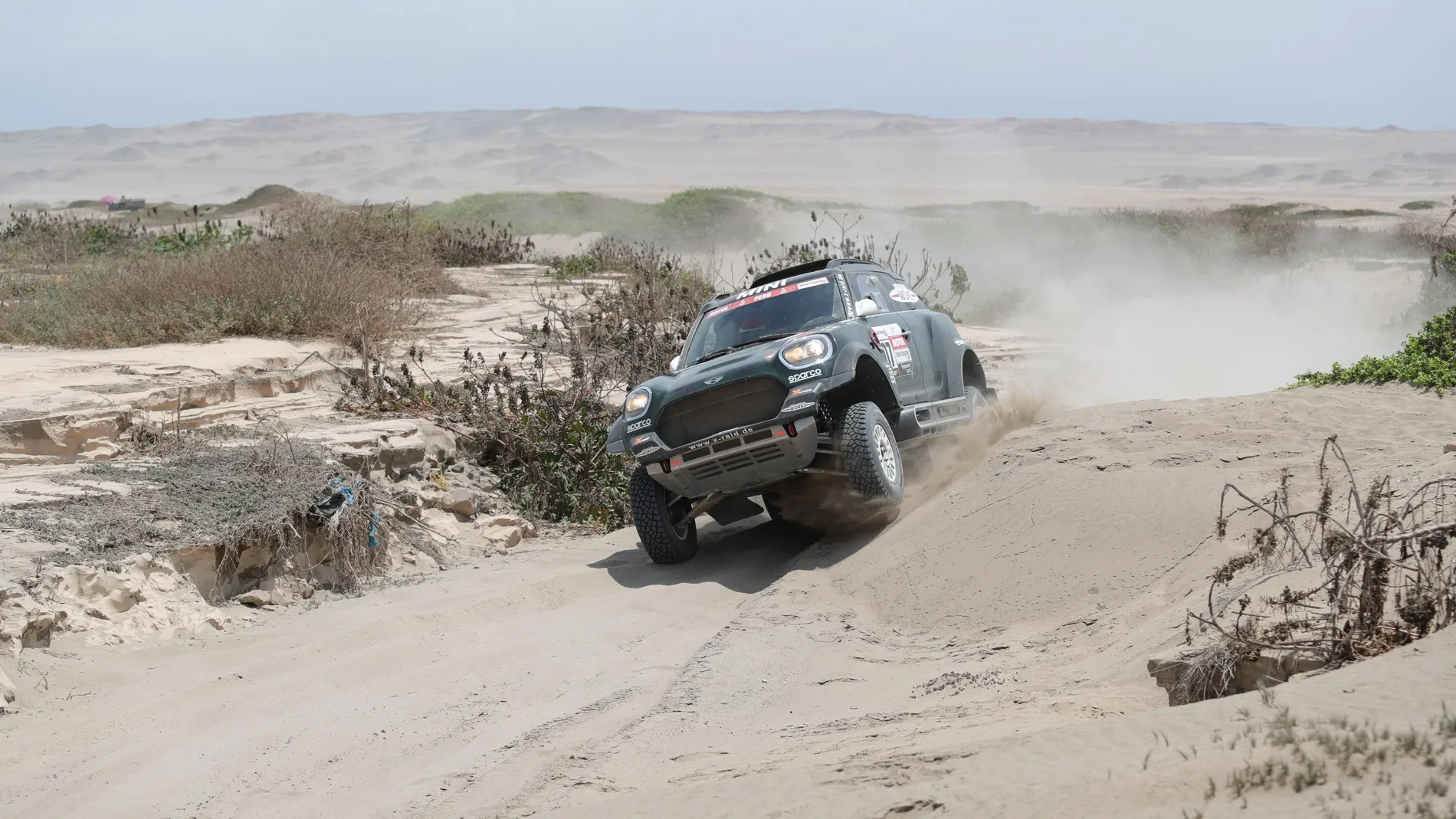 Nani Roma, en acción en el Dakar Nani Roma, en acción en el Dakar