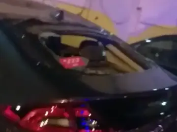 Nueve encapuchados golpean a un conductor de VTC con un bate Nueve encapuchados golpean a un conductor de VTC con un bate