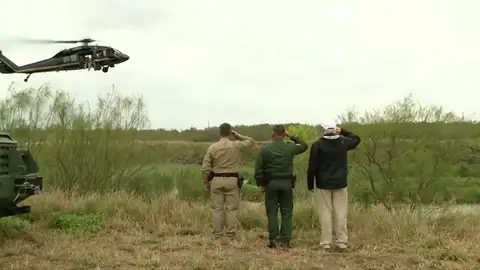 Trump viaja a la frontera con México y amenaza con declarar emergencia nacional para construir el muro Trump viaja a la frontera con México y amenaza con declarar emergencia nacional para construir el muro
