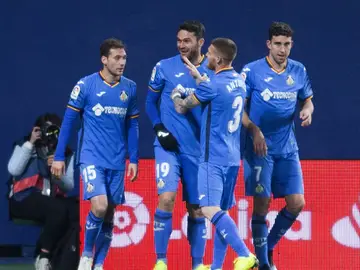Los jugadores del Getafe celebran el gol de Jorge Molina contra el Villarreal Los jugadores del Getafe celebran el gol de Jorge Molina contra el Villarreal