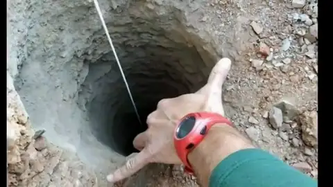 El pequeño pozo en el que cayó Julen El pequeño pozo en el que cayó Julen