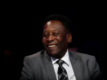 El exjugador brasileño Pelé sonríe en un acto El exjugador brasileño Pelé sonríe en un acto