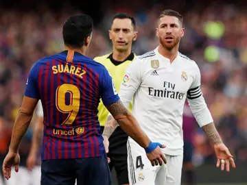 Luis Suárez y Sergio Ramos, en el Clásico de la primera vuelta Luis Suárez y Sergio Ramos, en el Clásico de la primera vuelta