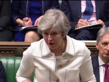 Theresa May intenta in extremis convencer a los diputados antes de la votación de mañana 