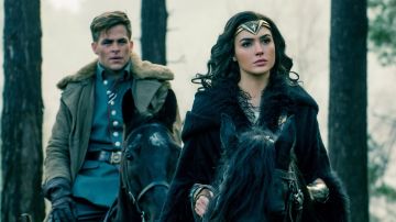 Chris Pine y Gal Gadot en 'Wonder Woman'