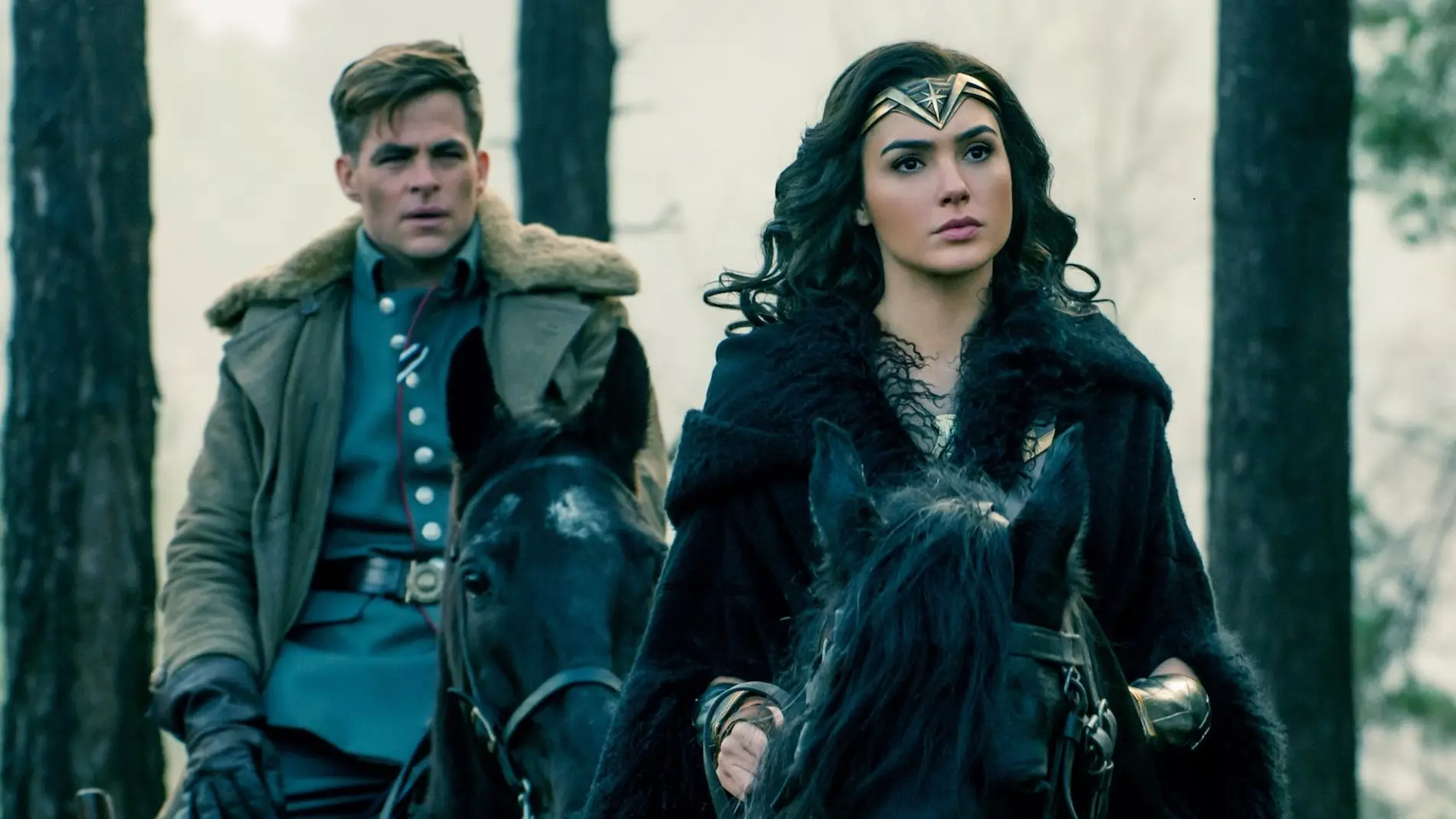 Chris Pine y Gal Gadot en 'Wonder Woman'