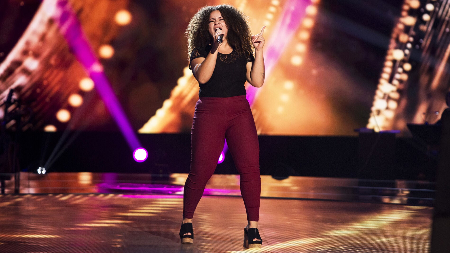 Carolina Gómez canta ‘What about us’ en las ‘Audiciones a ciegas’ de ‘La Voz’