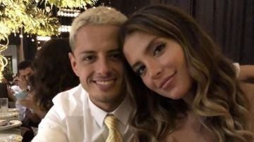 Chicharito y Sarah Kohan