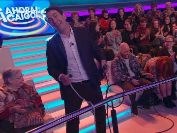 Arturo Valls da &quot;tope de bateria&quot; al publico de Ahora Caigo