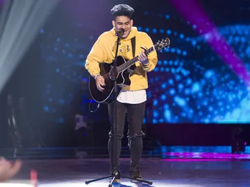 Lion canta ‘Toxic’ de Britney Spears en las ‘Audiciones a ciegas’ Lion canta ‘Toxic’ de Britney Spears en las ‘Audiciones a ciegas’