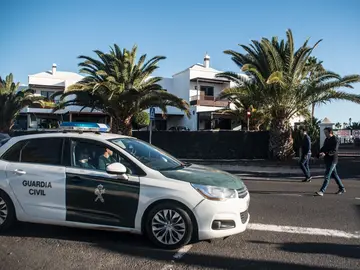 Un coche de la Guardia Civil en una imagen de archivo Un coche de la Guardia Civil en una imagen de archivo