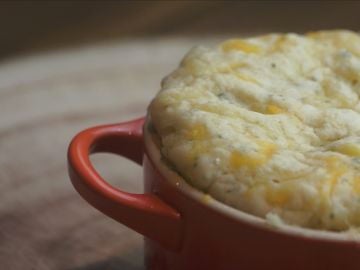 Cheddar Biscuit al microondas Cheddar Biscuit al microondas