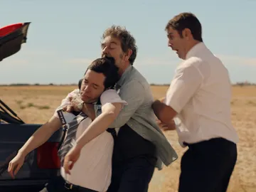 Teo y Pascual consiguen la coartada perfecta para no levantar sospechas en Torrecillas Teo y Pascual consiguen la coartada perfecta para no levantar sospechas en Torrecillas