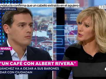 Albert Rivera: "El PSOE de Sánchez cada vez es más extremista y está más cerca de Podemos" Albert Rivera: "El PSOE de Sánchez cada vez es más extremista y está más cerca de Podemos"