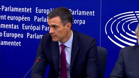 Sánchez asegura que en Andalucía se vive una "involución" y "se ha cruzado una frontera" pactando "con la ultraderecha" Sánchez asegura que en Andalucía se vive una "involución" y "se ha cruzado una frontera" pactando "con la ultraderecha"