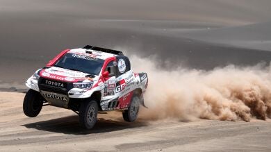Al-Attiyah sentencia el Dakar tras una novena etapa con Nani Roma segundo y abandono para Peterhansel