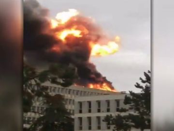 La Universidad de Lyon registra una violenta explosión en un edificio del campus