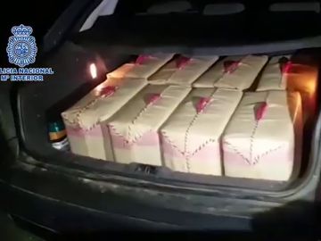 Cientos de kilos de hachís hallados en un zulo construido detrás de un armario en Cádiz