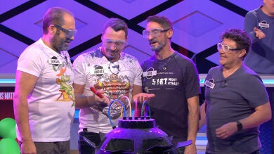No te pierdas la reacción de 'Los mataos', rivales de 'Los Lobos', al hacer explotar la primera bomba de '¡Boom!': 