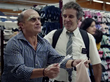 Alfonso, desesperado: "Soy un ladrón, deténgame, por favor" Alfonso, desesperado: "Soy un ladrón, deténgame, por favor"