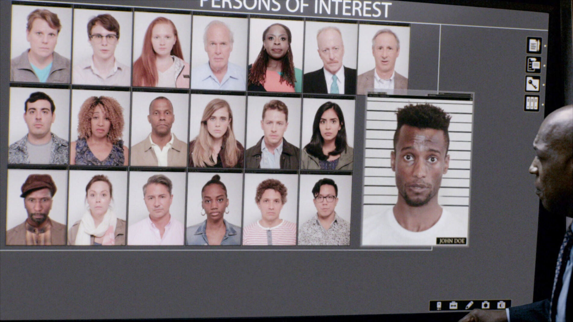 Un misterioso poliz&oacute;n del vuelo 828 ayudado por la azafata, nueva 'Persona de Inter&eacute;s' en la investigaci&oacute;n