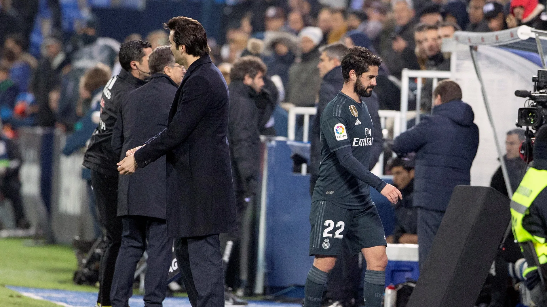 Isco se retira del césped de Butarque sin saludar a Solari Isco se retira del césped de Butarque sin saludar a Solari