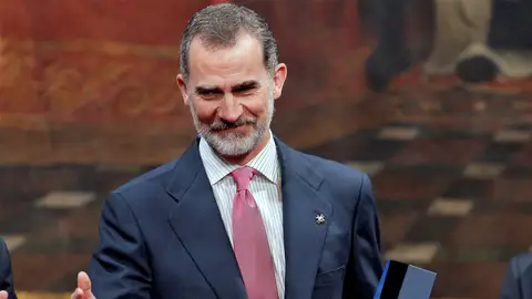 El Rey Felipe VI recibe el Premio Convivencia otorgado por la Fundación Manuel Broseta El Rey Felipe VI recibe el Premio Convivencia otorgado por la Fundación Manuel Broseta