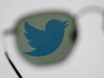 Twitter Twitter