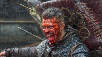 Alex Høgh Andersen como Ivar el Deshuesado en 'Vikingos'