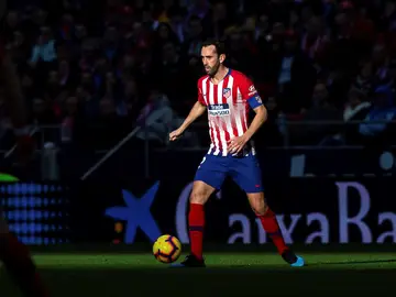 Diego Godín en un partido del Atlético de Madrid Diego Godín en un partido del Atlético de Madrid