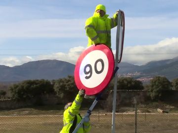 A 90 kilómetros por hora en las carreteras convencionales a partir de este martes A 90 kilómetros por hora en las carreteras convencionales a partir de este martes
