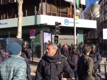 El Partido Popular dice que los taxistas no los dejan salir