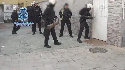 Detenidos 12 narcos que usaba drones y narcolanchas para introducir hachis Detenidos 12 narcos que usaba drones y narcolanchas para introducir hachis