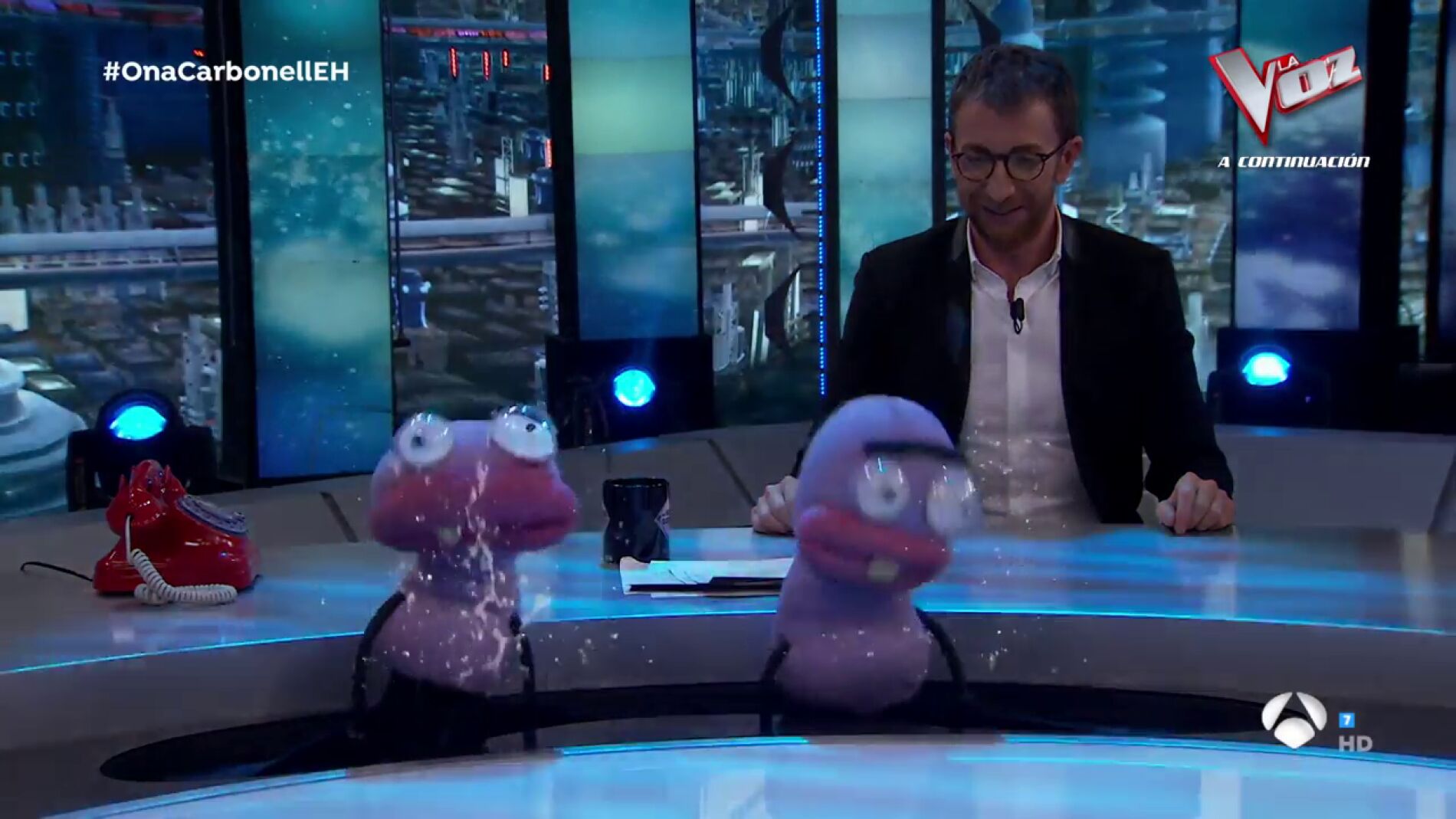 Trancas y Barrancas sorprenden a Ona Carbonell en 'El Hormiguero 3.0' con una coreograf&iacute;a de nataci&oacute;n sincronizada