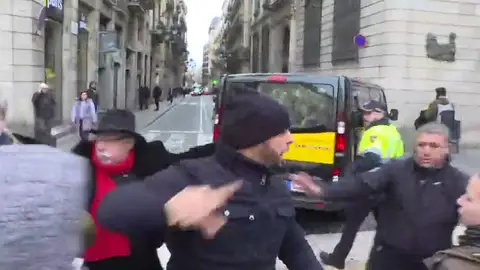 Los conductores de los VTC: "Acabaremos llevando el decreto que se apruebe a los tribunales! Los conductores de los VTC: "Acabaremos llevando el decreto que se apruebe a los tribunales!