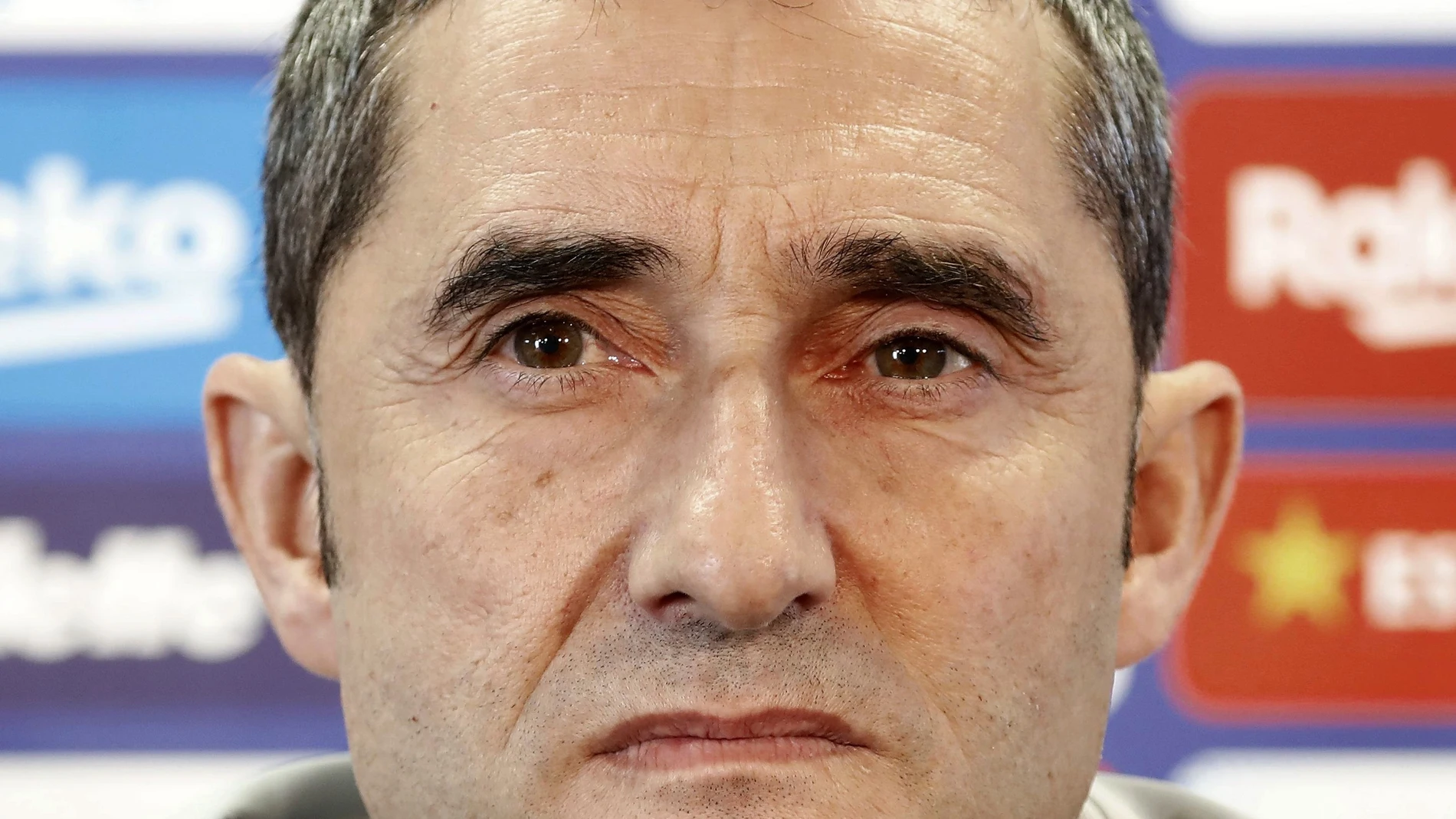 Ernesto Valverde, ante los medios de comunicación Ernesto Valverde, ante los medios de comunicación